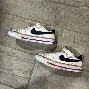Nike Kids Legacy Court Sneakers